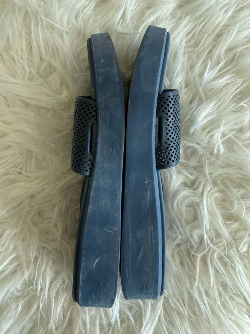 Donald Pliner Bondi Jelly Thong Platform Sandals - Picture 4 of 5